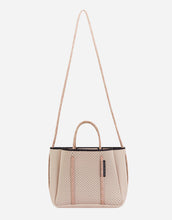 Load image into Gallery viewer, Petite escape tote bag in blush