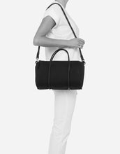 Load image into Gallery viewer, Prequel M crossbody bag in white