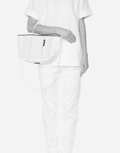 Load image into Gallery viewer, Petite escape tote bag in blush
