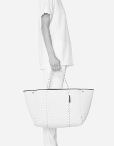 Escape™ tote in white