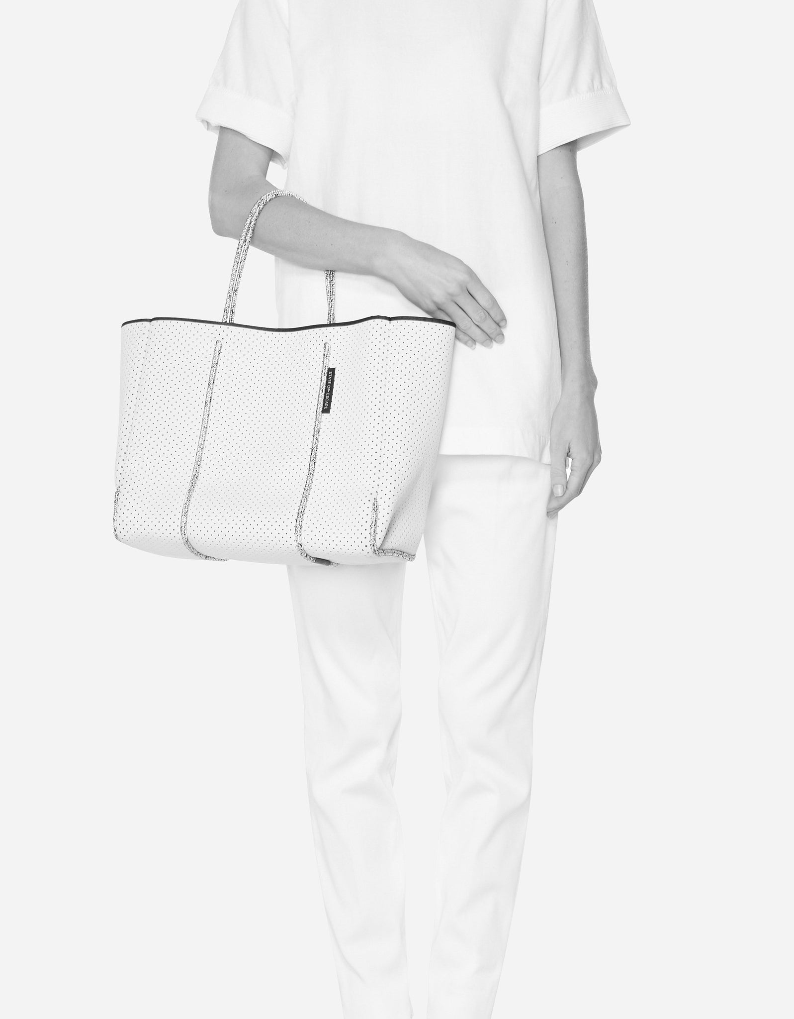 Flying solo tote in highlight fleck black – stateofescapeape.com