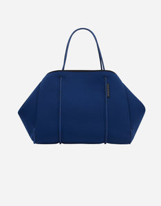 Escape™ tote in navy with blended rope