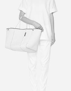 Escape™ tote in white with blended rope