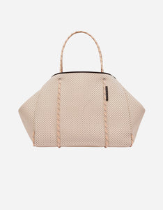 Escape™ tote in blush