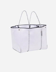 Escape™ tote in white with blended rope