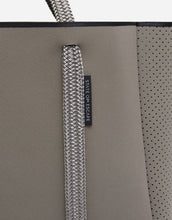 Load image into Gallery viewer, City 360 tote in smoke
