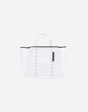 Load image into Gallery viewer, Petite escape tote bag in white
